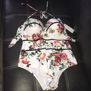 Cupshe Women’s Fashion Bathing Suit